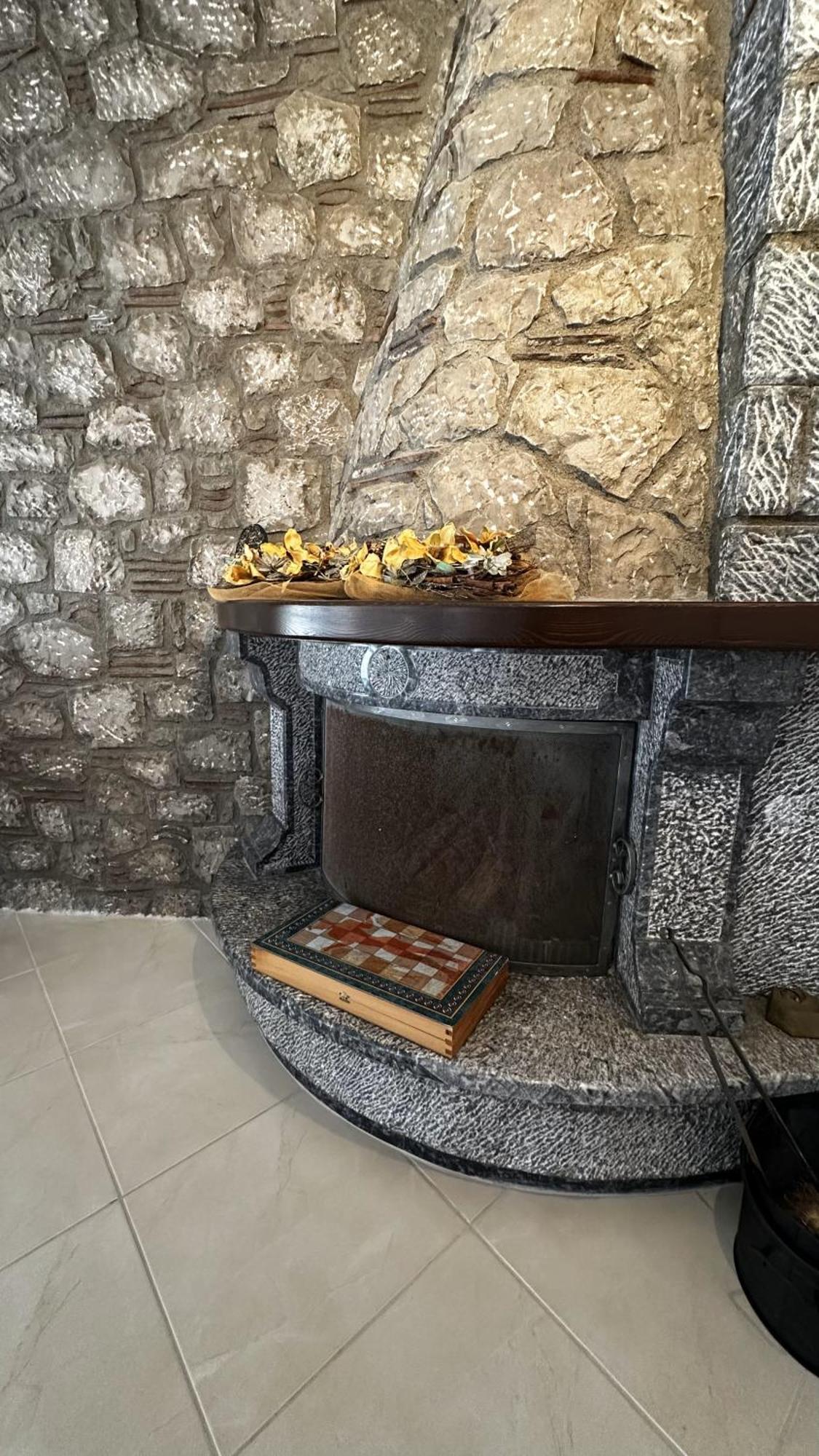 Ferienwohnung Το Πέτρινο Kiriákion Exterior foto